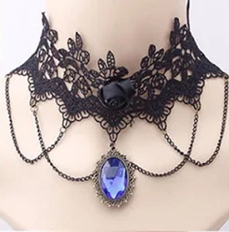 necklace with lace design