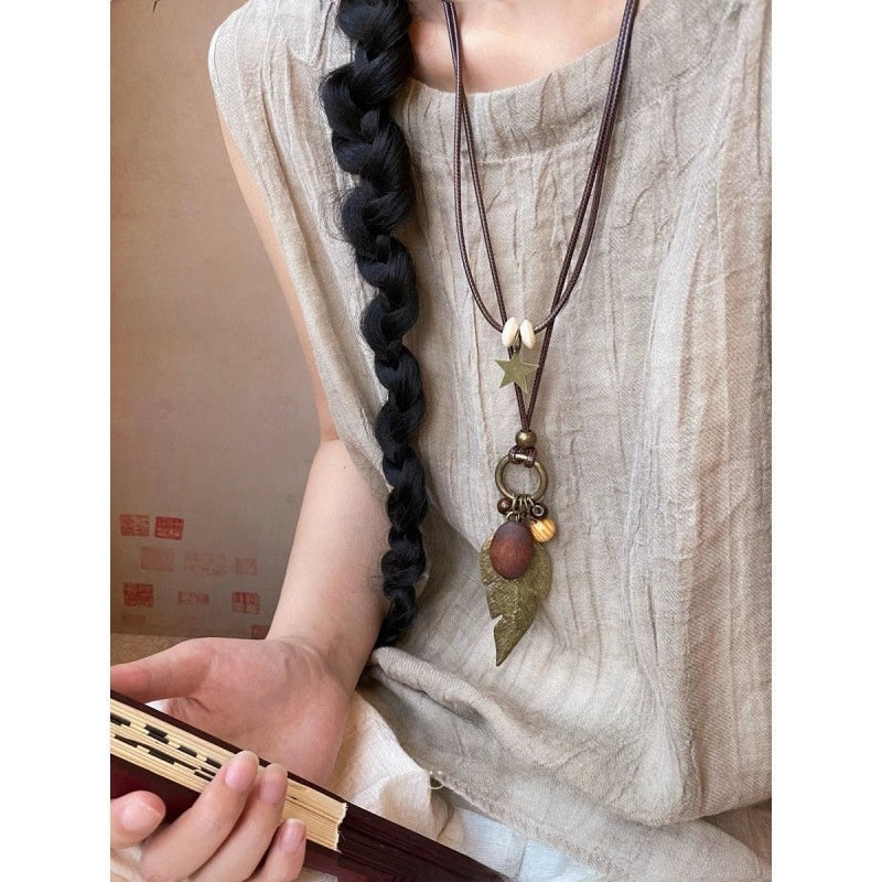 Vintage Feather Pendant Necklace