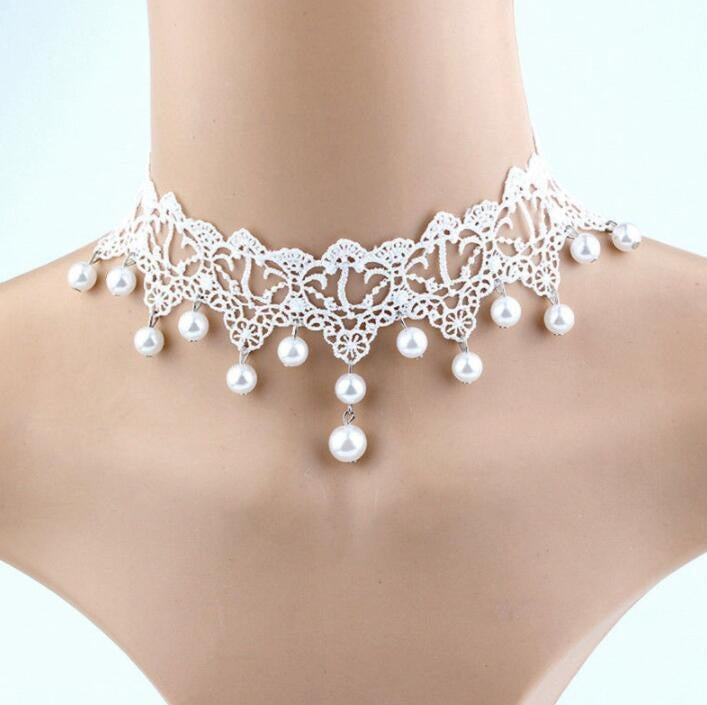 necklace with lace design