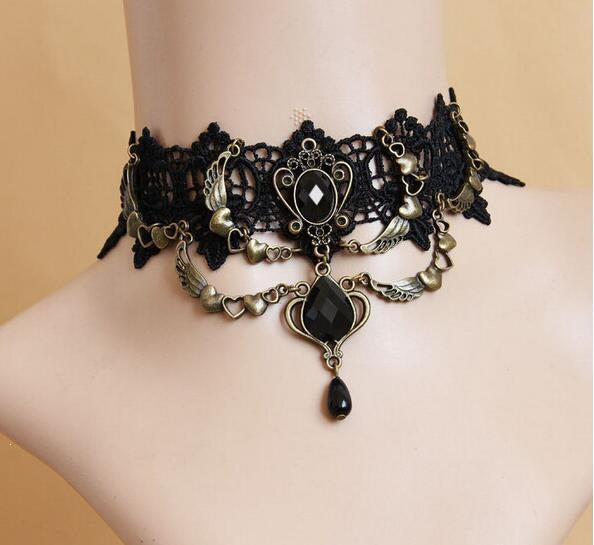 necklace with lace design