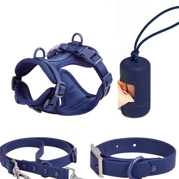 Harness for a pulling dog collar